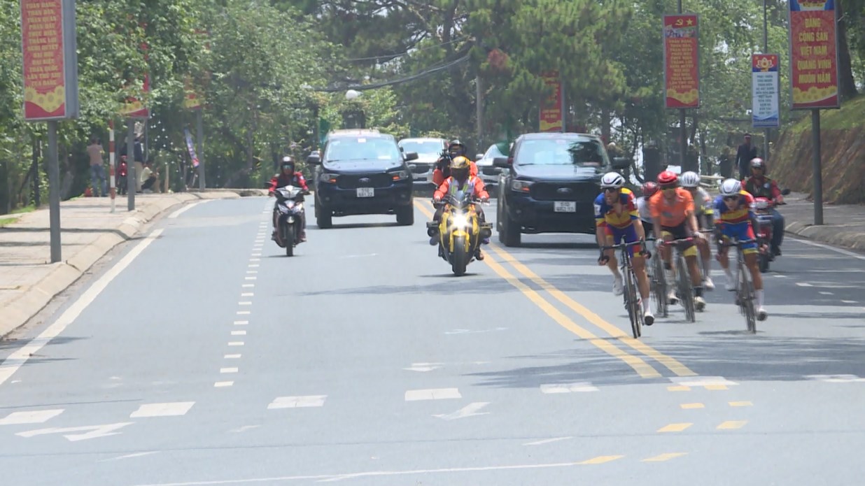 Cúp xe đạp truyền hình TPHCM đến Đà Lạt